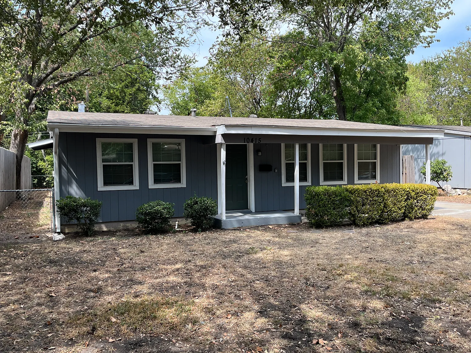 3 bed, 1096 sqft, $1,800 — Photo 2
