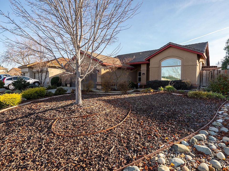 2nd image of 2640 La Croix Dr