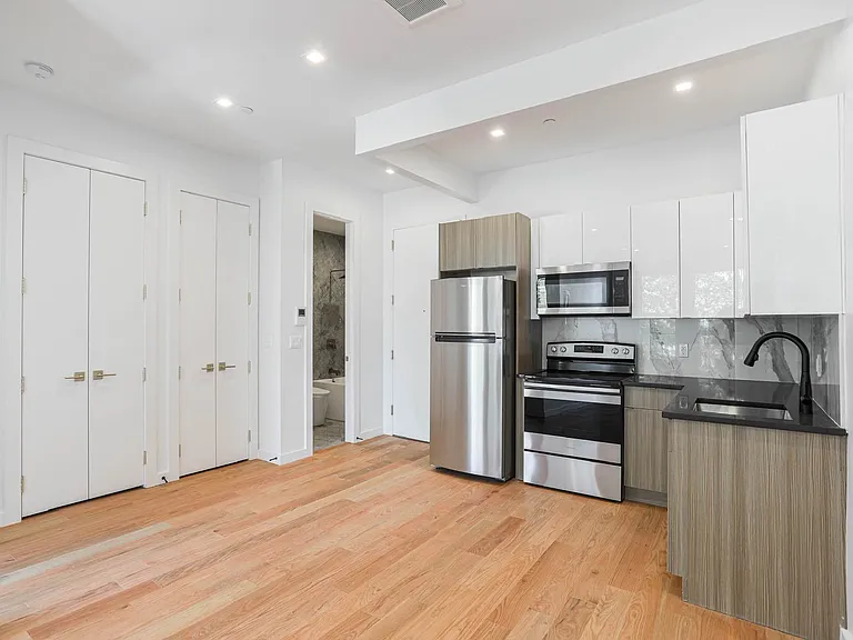 422 Rutland Rd #2A — Photo 4