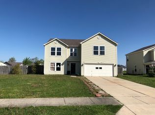 802 Runnymede Dr, Greenfield, IN