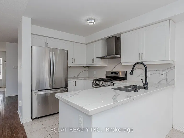 2 Lancaster Ct — Photo 14