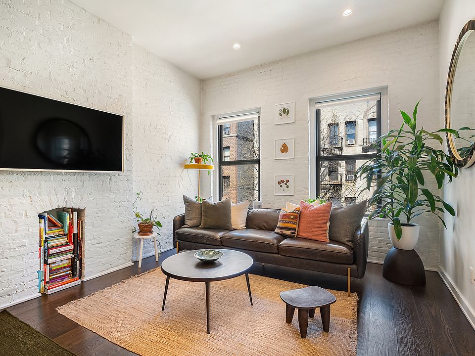 1st image of 558 W 150th St #402