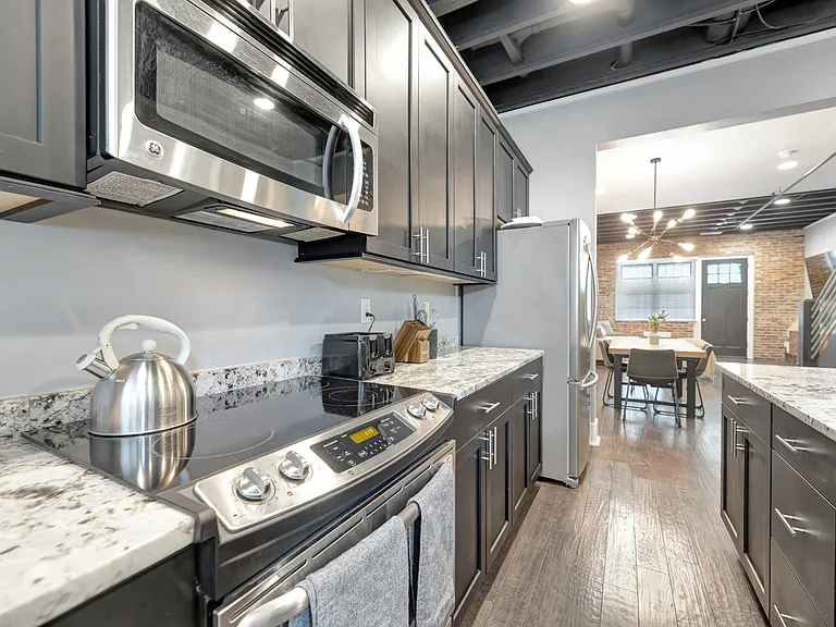 1306 Barristers Ct — Photo 6