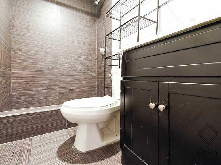579 Myrtle Ave #1F — Photo 12
