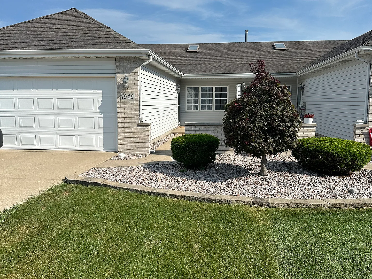 3 bed, 1632 sqft, $2,350 — Photo 4