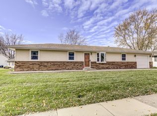 3817 Eagle Claw Dr, Springfield, IL 62707