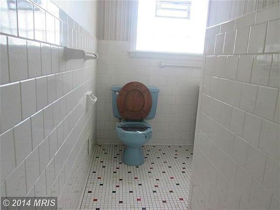 3rd image of 405 Linwood Ave