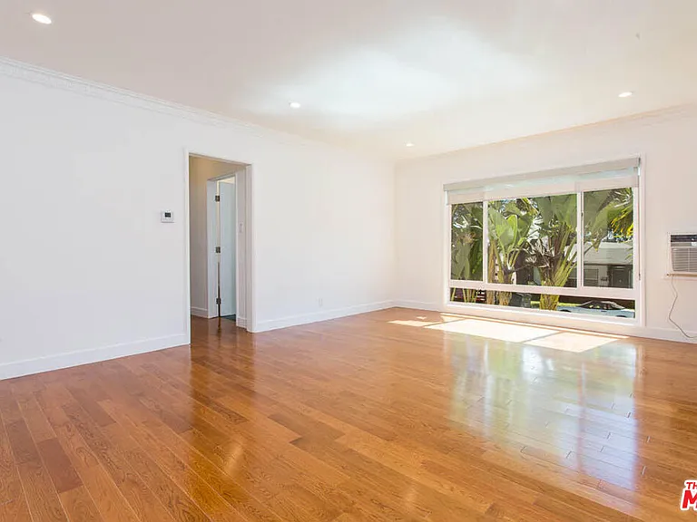 1204 N Crescent Heights Blvd #1 — Photo 2
