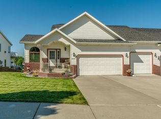 3004 Daytona Dr, Bismarck, ND 58503