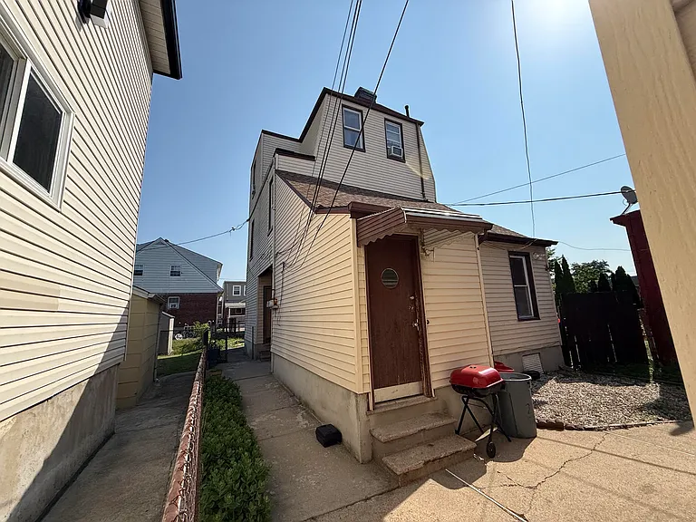217 Cliff St #3 — Photo 8