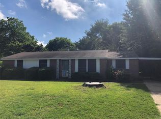 218 Lilac Dr, Prattville, AL 36067