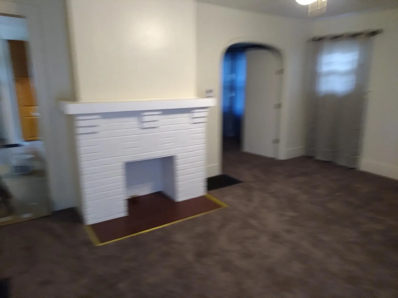 1 bed, 1.5 bath, 1121 sqft, $850 — Photo 3