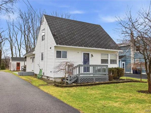 71 River St, Batavia, NY 14020