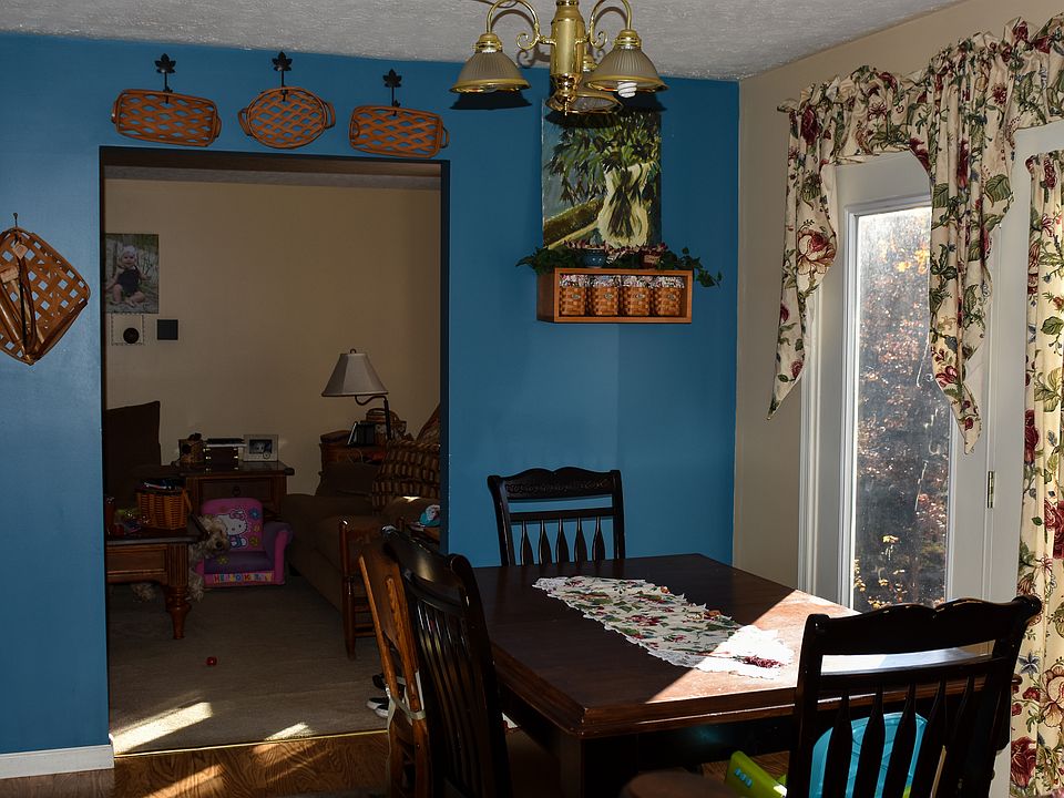 2nd image of 398 Baldwin Rd