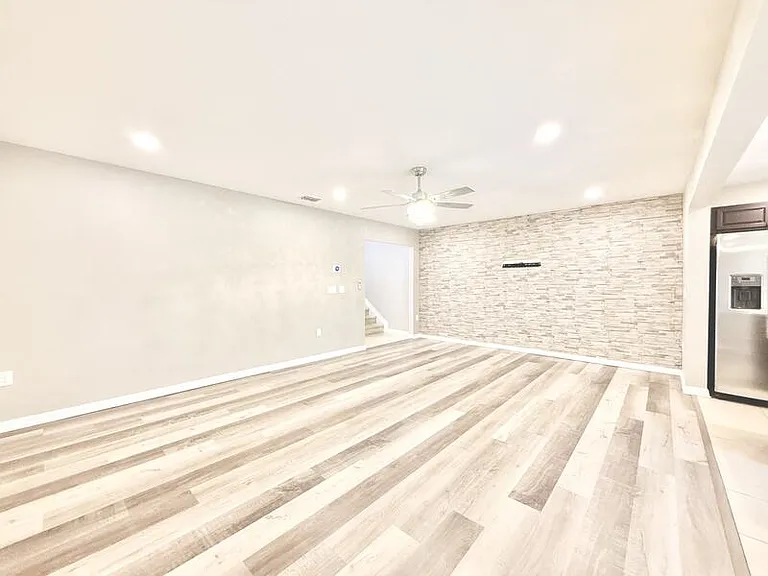 3824 Exeter Ln #1 — Photo 17