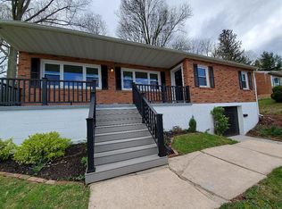 40 Walnut St, Mohnton, PA 19540
