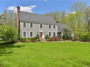 5 Monitor Hill Rd, Newtown, CT 06470