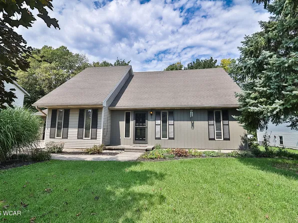 233 Ridge Crest Cir, Lima, OH 45801