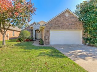 13816 Crest Glen Rd, Edmond, OK 73013