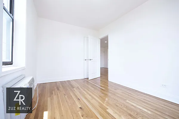 Rented by Zuz Realty | media 14