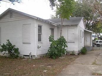 1st image of 3730 Macarthur St