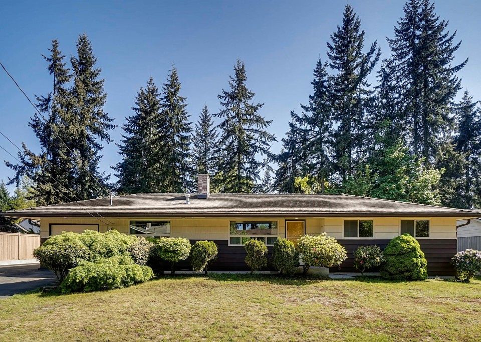 1st image of 10305 NE 136th Pl
