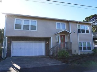 1750 NW 57th St, Lincoln City, OR 97367