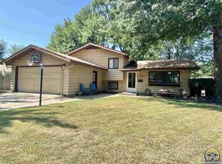 2801 SW James St, Topeka, KS 66614