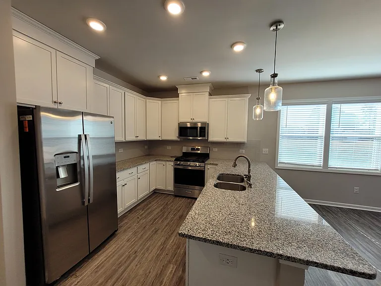 3730 Berry Dr — Photo 3