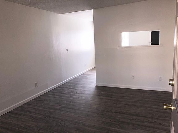 3rd image of 4227 36th St APT 2