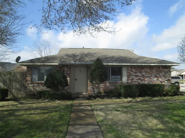 3368 Burke Rd APT 167, Pasadena, TX 77504