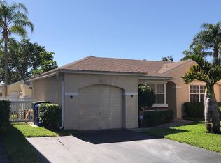 11823 NW 13th St, Pembroke Pines, FL 33026