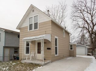 906 E 9th St, Des Moines, IA 50316