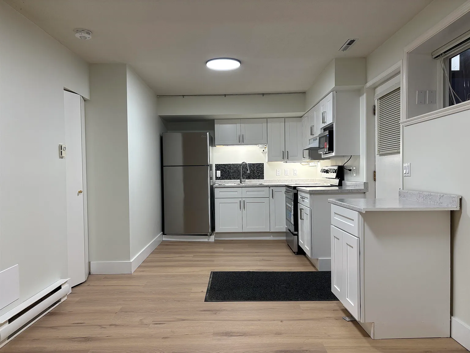 1 bed, 650 sqft, $1,400 — Photo 3