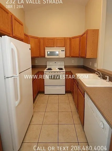 232 La Valle Strada — Photo 6