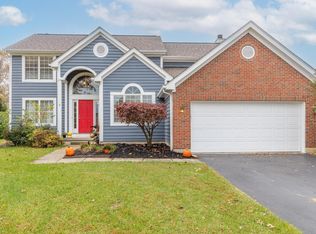 251 Cedarbend Ct, Powell, OH 43065