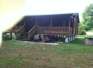 430 Creek Ln, Lenhartsville, PA 19534