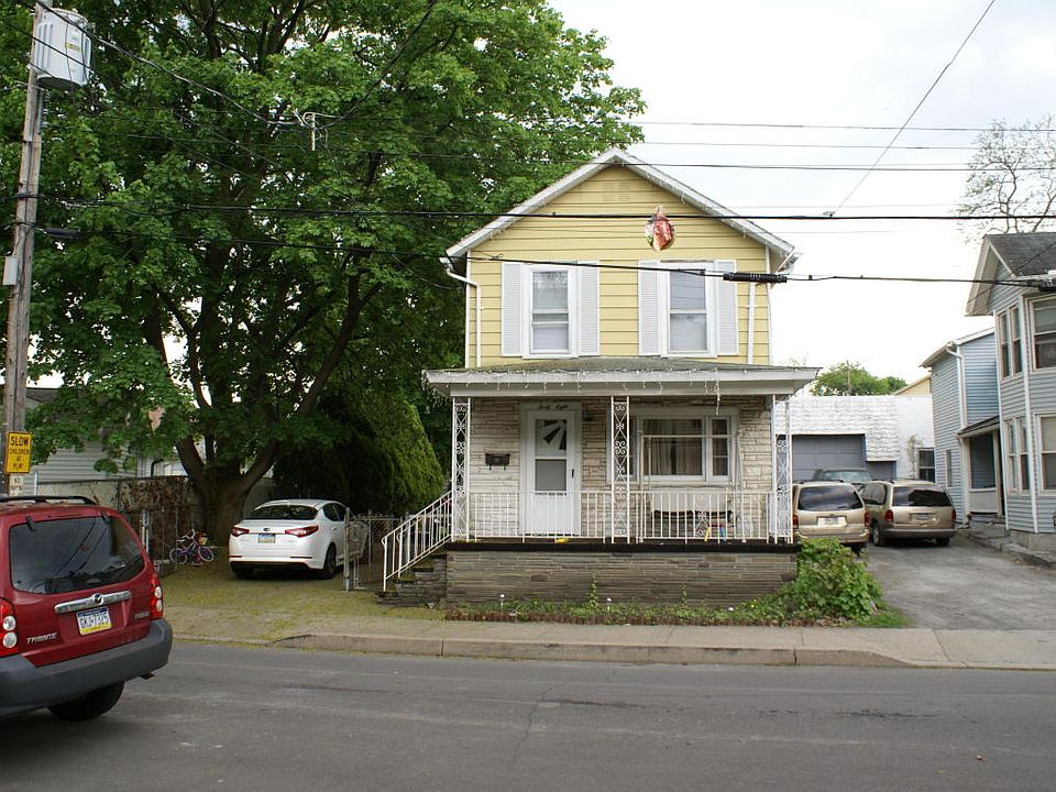 2nd image of 48 Hughes St