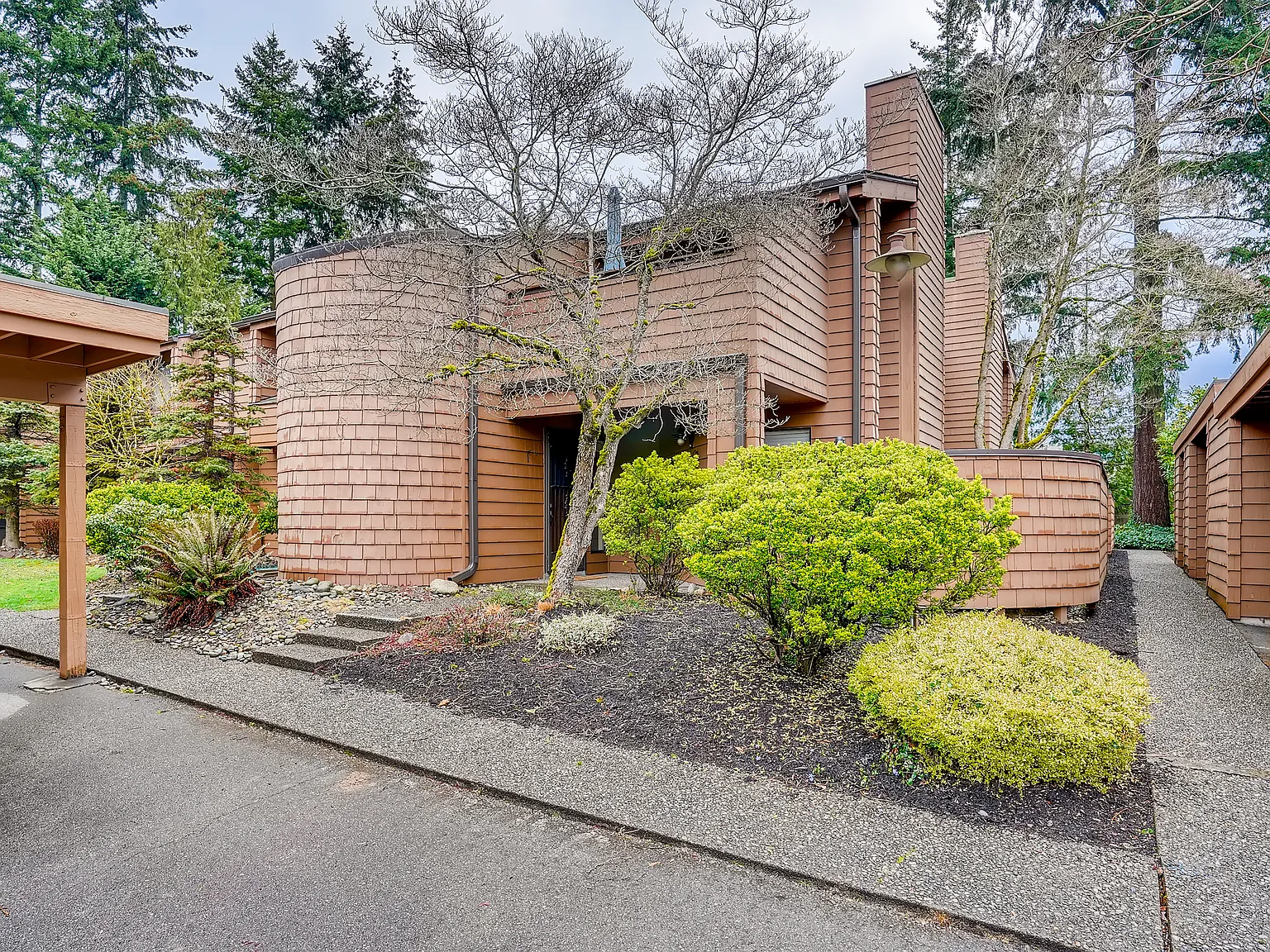 11506 NE 128th St Unit #17, Kirkland, WA 98034 — Photo 1