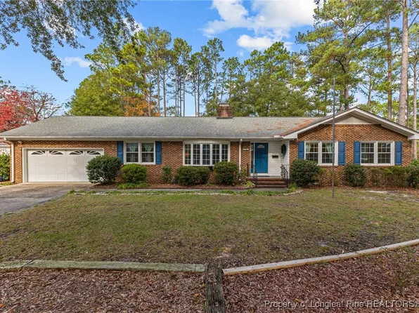 1703 Hatherleigh Pl, Fayetteville, NC 28304