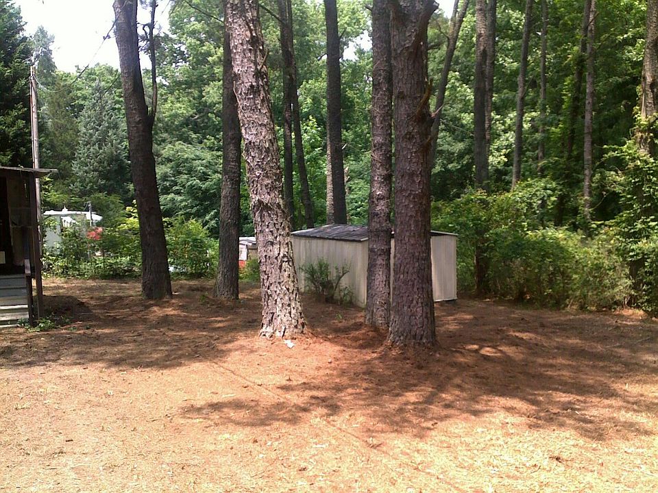 2nd image of 3812 Wildrose Dr