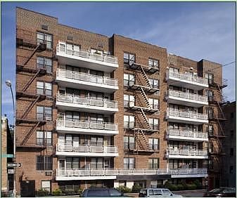 5th image of 3135 Crescent St APT 3C