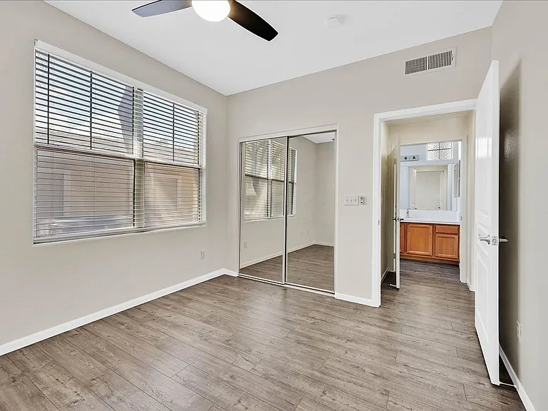 908 Domnus Ln #105 — Photo 20