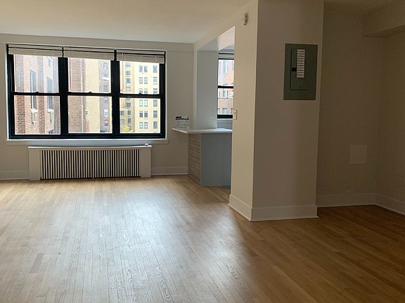 3rd image of 400 E 57th St APT 9Q