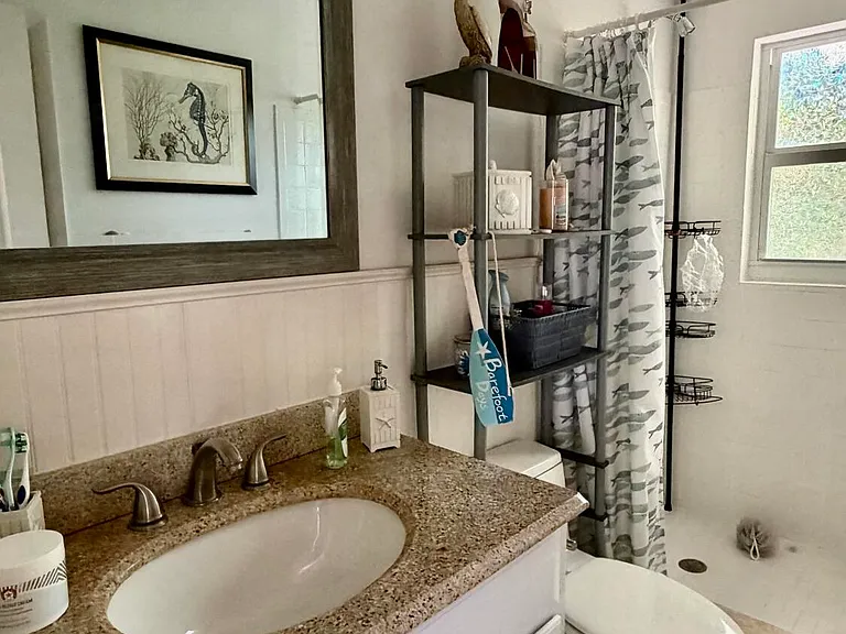140 S Bay Harbor Dr — Photo 18