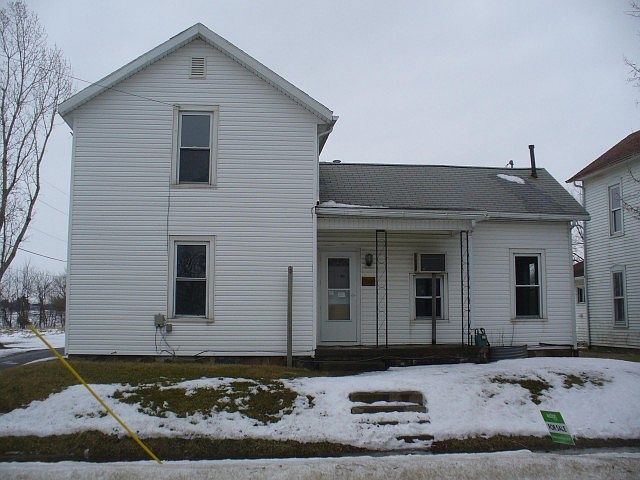 1st image of 315 N Main St