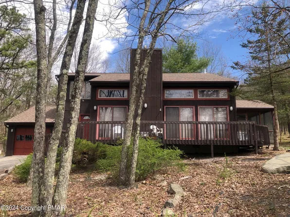 5139 Woodbridge Dr E, Bushkill, PA 18324