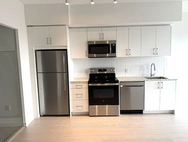 4010 Eglinton Ave W #426 — Photo 6