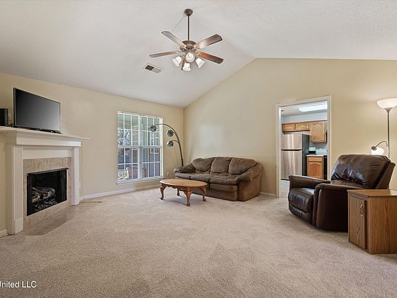 4th image of 8307 Grayce Dr