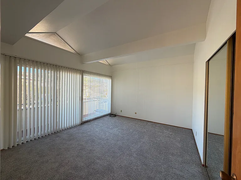 863 Commercial Ave #3 — Photo 5